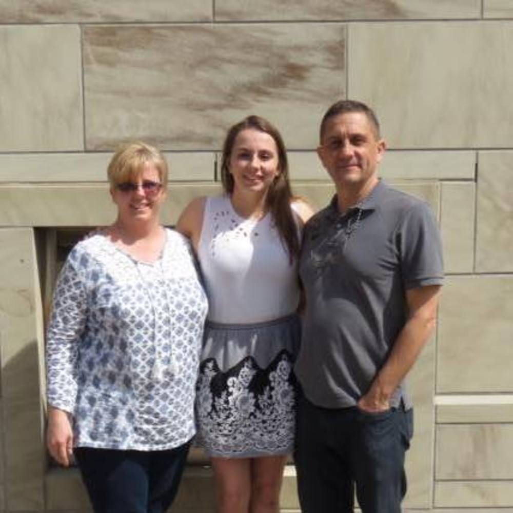 Meet your Posher, Alyssa